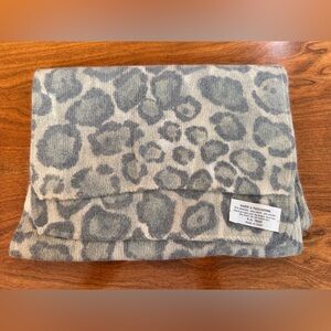 90’s Italy Angora Nardi & Tagliaferri Italian Leopard Knit Scarf Neutral Quiet
